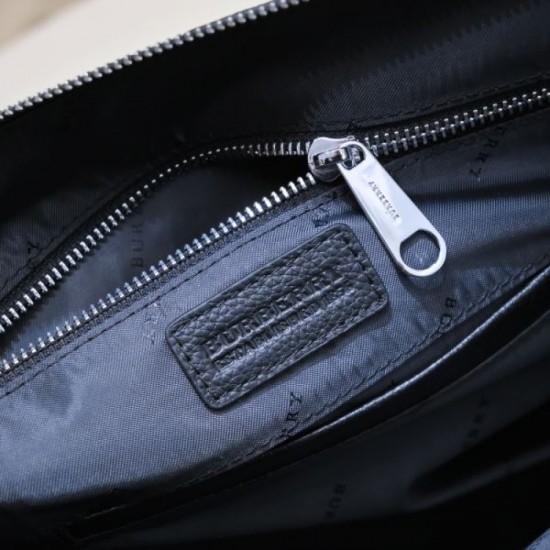 2024SS BURBERRY Burberry briefcase that is especially noteworthy 2024SS BURBERRY Burberry briefcase that is especially noteworthy