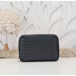 2024SS lowest price challenge! BOTTEGA VENETA Bottega Veneta clutch bag