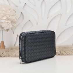 2024SS lowest price challenge! BOTTEGA VENETA Bottega Veneta clutch bag