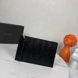 2024SS Popular Items BOTTEGA VENETA Bottega Veneta Clutch Bag