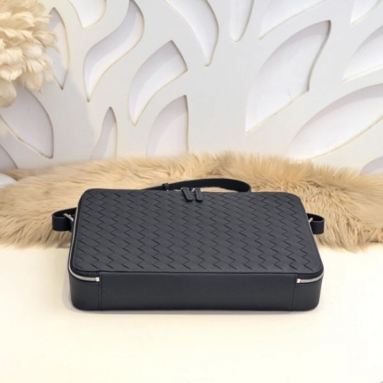 2024FW Shoulder Bag BOTTEGA VENETA Get a great deal on SALE 2024FW Shoulder Bag BOTTEGA VENETA Get a great deal on SALE