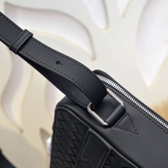 2024FW Shoulder Bag BOTTEGA VENETA Get a great deal on SALE 2024FW Shoulder Bag BOTTEGA VENETA Get a great deal on SALE