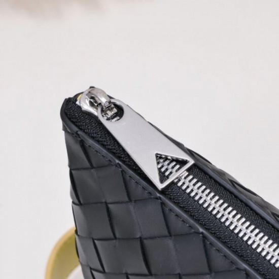 2024FW Clutch Bag BOTTEGA VENETA Bottega Veneta Holiday Limited 2024FW Clutch Bag BOTTEGA VENETA Bottega Veneta Holiday Limited