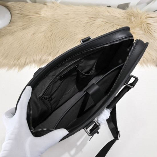 2024FW Briefcase BOTTEGA VENETA Bottega Veneta Celebrity favorite 2024FW Briefcase BOTTEGA VENETA Bottega Veneta Celebrity favorite