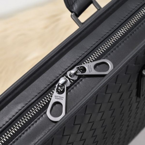 2024FW Briefcase BOTTEGA VENETA Bottega Veneta Celebrity favorite 2024FW Briefcase BOTTEGA VENETA Bottega Veneta Celebrity favorite