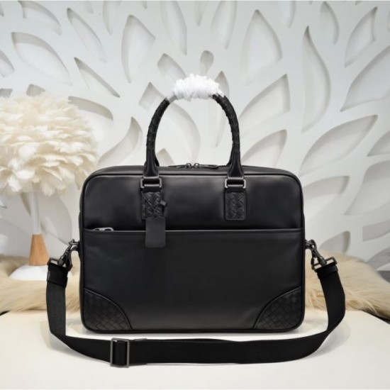 2024FW Briefcase BOTTEGA VENETA Bottega Veneta Welcome this season 2024FW Briefcase BOTTEGA VENETA Bottega Veneta Welcome this season