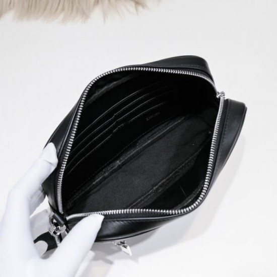 2024SS Now a standard item popular item DIOR Dior clutch bag 2024SS Now a standard item popular item DIOR Dior clutch bag
