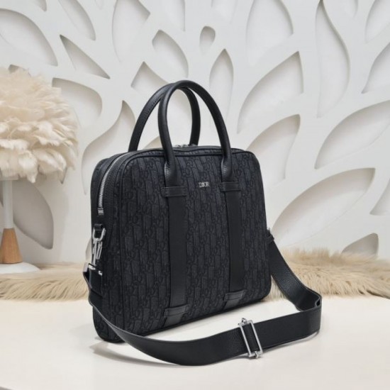 2024SS New item that is attracting attention DIOR Dior briefcase 2024SS New item that is attracting attention DIOR Dior briefcase