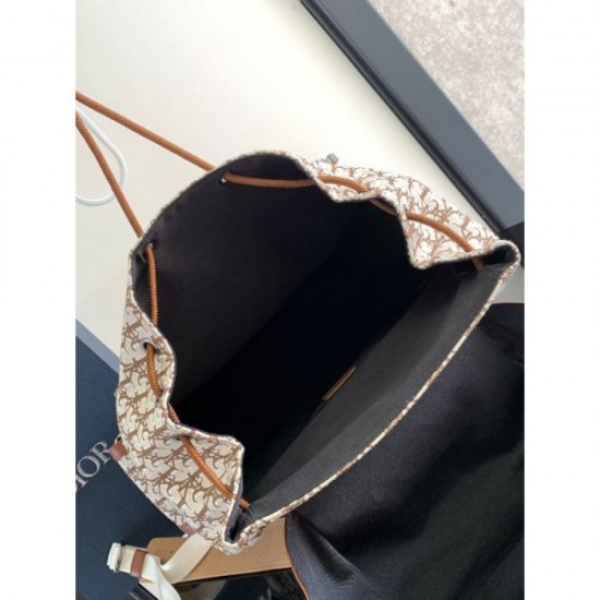2024SS DIOR backpack with a retro atmosphere 2024SS DIOR backpack with a retro atmosphere