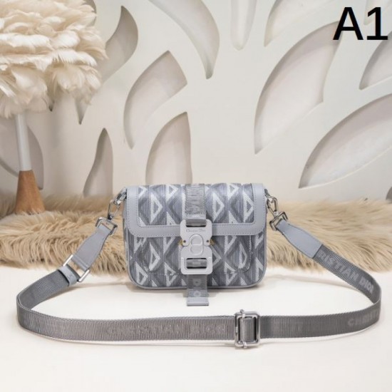 2024FW Shoulder bag DIOR Popular item in magazines and on the street 2024FW Shoulder bag DIOR Popular item in magazines and on the street