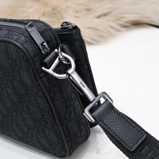2024FW Shoulder Bag DIOR Dior continues to be a popular item 2024FW Shoulder Bag DIOR Dior continues to be a popular item