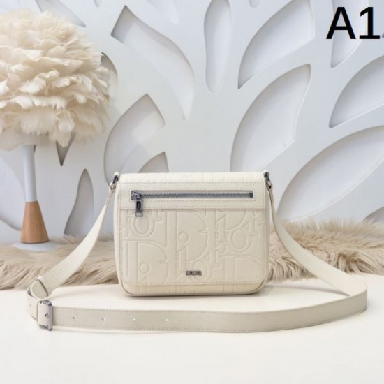 2024FW Shoulder Bag DIOR Dior Excellent item for this year 2024FW Shoulder Bag DIOR Dior Excellent item for this year