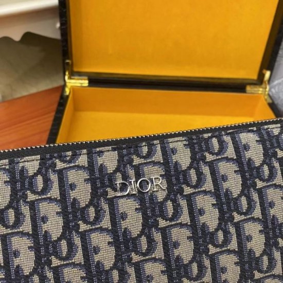 2024FW Clutch Bag DIOR Dior Autumn/Winter New Release Sold Out in Magazine 2024FW Clutch Bag DIOR Dior Autumn/Winter New Release Sold Out in Magazine