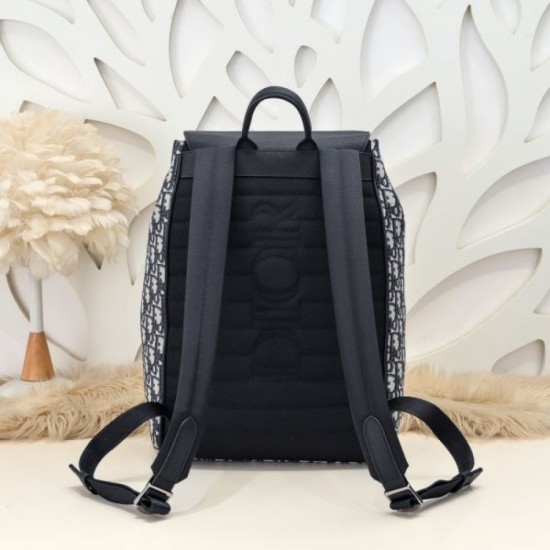 2024FW Backpack DIOR Dior Item with perfect presence 2024FW Backpack DIOR Dior Item with perfect presence