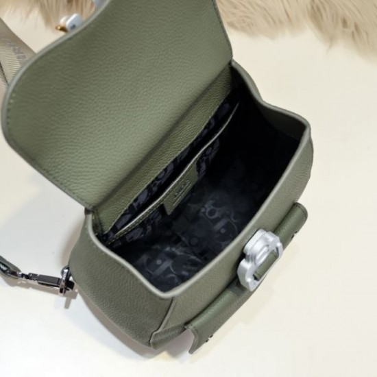 2024FW Chest Bag DIOR Great for changing seasons 2024FW Chest Bag DIOR Great for changing seasons