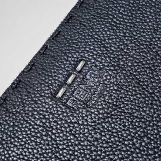2024SS Recommended item for daily use FENDI clutch bag 2024SS Recommended item for daily use FENDI clutch bag