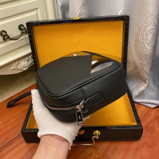 2024SS new products suddenly reduced in price! FENDI shoulder bag 2024SS new products suddenly reduced in price! FENDI shoulder bag
