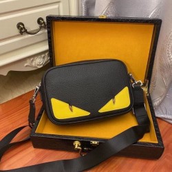 2024SS Popular and hugely popular! FENDI shoulder bag