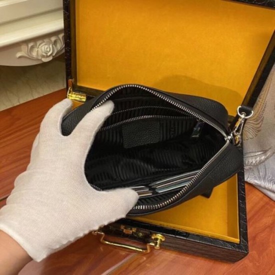 2024SS Popular and hugely popular! FENDI shoulder bag 2024SS Popular and hugely popular! FENDI shoulder bag