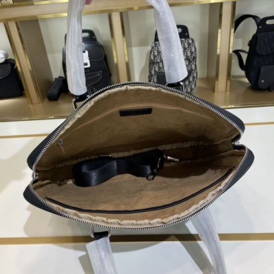 2024FW Briefcase FENDI Urban style 2024FW Briefcase FENDI Urban style