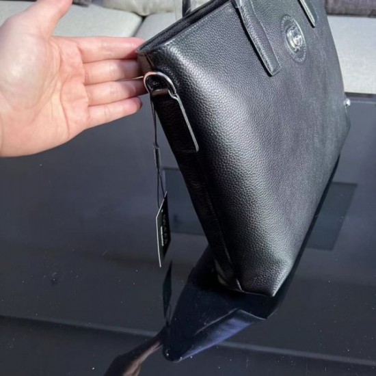 2024SS A must-see for those who missed out on this season! GUCCI Gucci Briefcase 2024SS A must-see for those who missed out on this season! GUCCI Gucci Briefcase