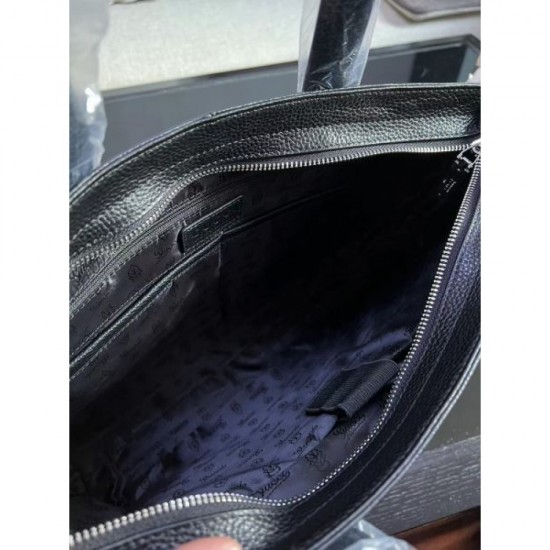 2024SS A must-see for those who missed out on this season! GUCCI Gucci Briefcase 2024SS A must-see for those who missed out on this season! GUCCI Gucci Briefcase
