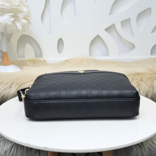 2024SS GUCCI Gucci briefcase that is very easy to incorporate 2024SS GUCCI Gucci briefcase that is very easy to incorporate