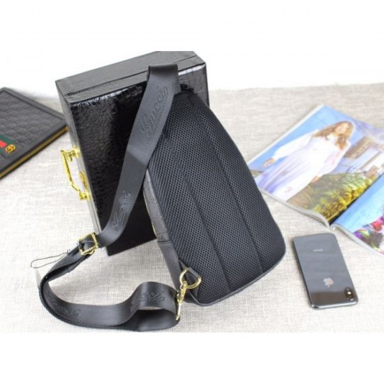 2024SS Popular item in magazines and on the street GUCCI Gucci chest bag 2024SS Popular item in magazines and on the street GUCCI Gucci chest bag