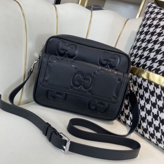2024FW Shoulder Bag GUCCI A must-see for those who missed out on buying this season! 2024FW Shoulder Bag GUCCI A must-see for those who missed out on buying this season!