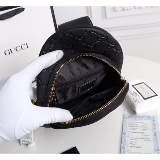 2024FW Chest Bag GUCCI Gucci New item that has attracted attention in many magazines 2024FW Chest Bag GUCCI Gucci New item that has attracted attention in many magazines