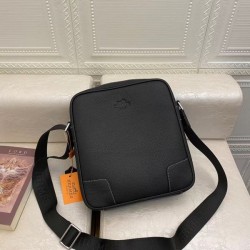 2024SS HERMES shoulder bag that exudes a mature impression