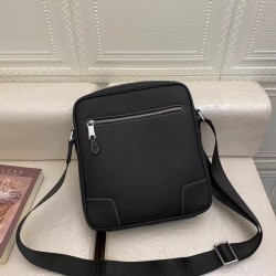 2024SS HERMES shoulder bag that exudes a mature impression
