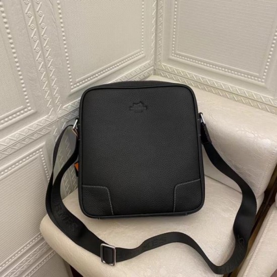 2024SS HERMES shoulder bag that exudes a mature impression 2024SS HERMES shoulder bag that exudes a mature impression
