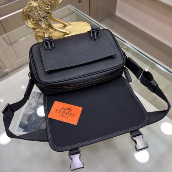 2024FW Shoulder Bag HERMES Clean Silhouette 2024FW Shoulder Bag HERMES Clean Silhouette
