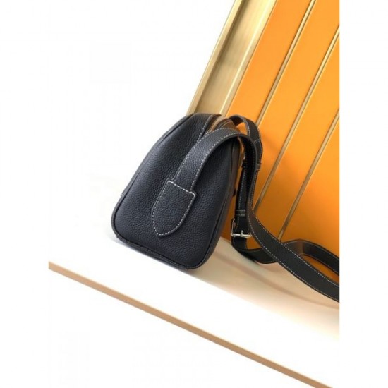 2024FW Shoulder bag HERMES Used by highly sensitive celebrities 2024FW Shoulder bag HERMES Used by highly sensitive celebrities