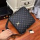 2024SS Colors are also trendy LOUIS VUITTON Shoulder bag 2024SS Colors are also trendy LOUIS VUITTON Shoulder bag