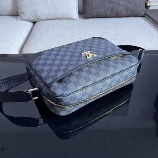 2024SS Latest Item LOUIS VUITTON Shoulder Bag 2024SS Latest Item LOUIS VUITTON Shoulder Bag