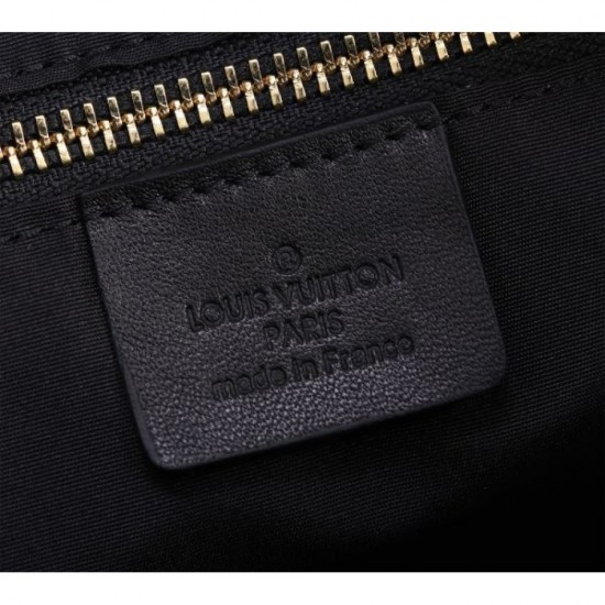 2024SS Sophisticated Design LOUIS VUITTON Shoulder Bag 2024SS Sophisticated Design LOUIS VUITTON Shoulder Bag