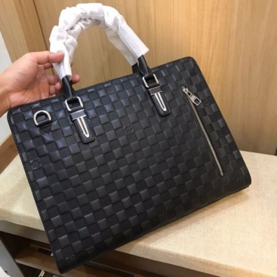 2024SS Stylish with just one LOUIS VUITTON Briefcase 2024SS Stylish with just one LOUIS VUITTON Briefcase