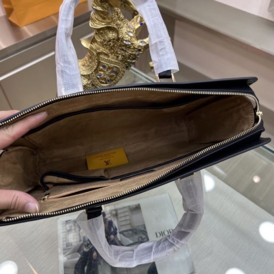 2024SS Stock Clearance SALE LOUIS VUITTON Louis Vuitton Briefcase 2024SS Stock Clearance SALE LOUIS VUITTON Louis Vuitton Briefcase
