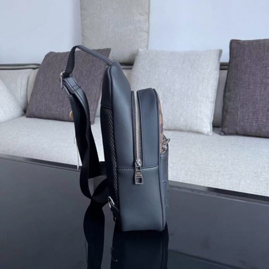 2024SS is sold out this time! LOUIS VUITTON Louis Vuitton chest bag 2024SS is sold out this time! LOUIS VUITTON Louis Vuitton chest bag