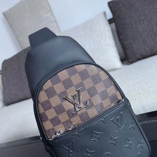 2024SS is sold out this time! LOUIS VUITTON Louis Vuitton chest bag 2024SS is sold out this time! LOUIS VUITTON Louis Vuitton chest bag