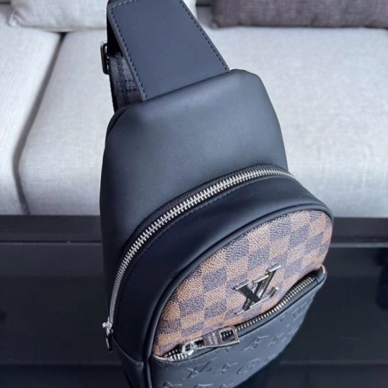 2024SS is sold out this time! LOUIS VUITTON Louis Vuitton chest bag 2024SS is sold out this time! LOUIS VUITTON Louis Vuitton chest bag