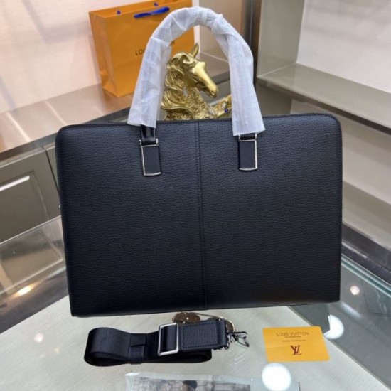 2024FW Briefcase LOUIS VUITTON I definitely want to buy it 2024FW Briefcase LOUIS VUITTON I definitely want to buy it