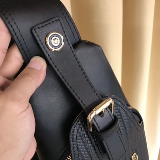 2024FW Chest Bag LOUIS VUITTON Popular Gift 2024FW Chest Bag LOUIS VUITTON Popular Gift