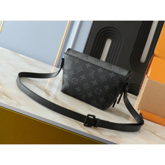2024FW Shoulder Bag LOUIS VUITTON Louis Vuitton Super Essential Item 2024FW Shoulder Bag LOUIS VUITTON Louis Vuitton Super Essential Item