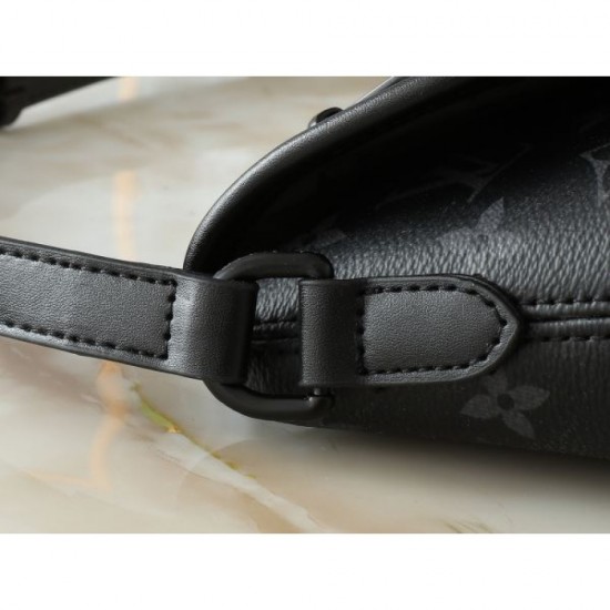 2024FW Shoulder Bag LOUIS VUITTON Louis Vuitton Super Essential Item 2024FW Shoulder Bag LOUIS VUITTON Louis Vuitton Super Essential Item