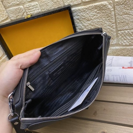 2024SS trend coordination PRADA clutch bag 2024SS trend coordination PRADA clutch bag