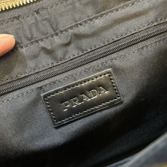 2024SS Be fashionable now! PRADA clutch bag 2024SS Be fashionable now! PRADA clutch bag
