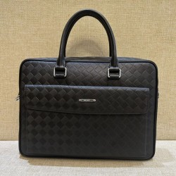 2024SS PRADA briefcase that gives you a cool impression